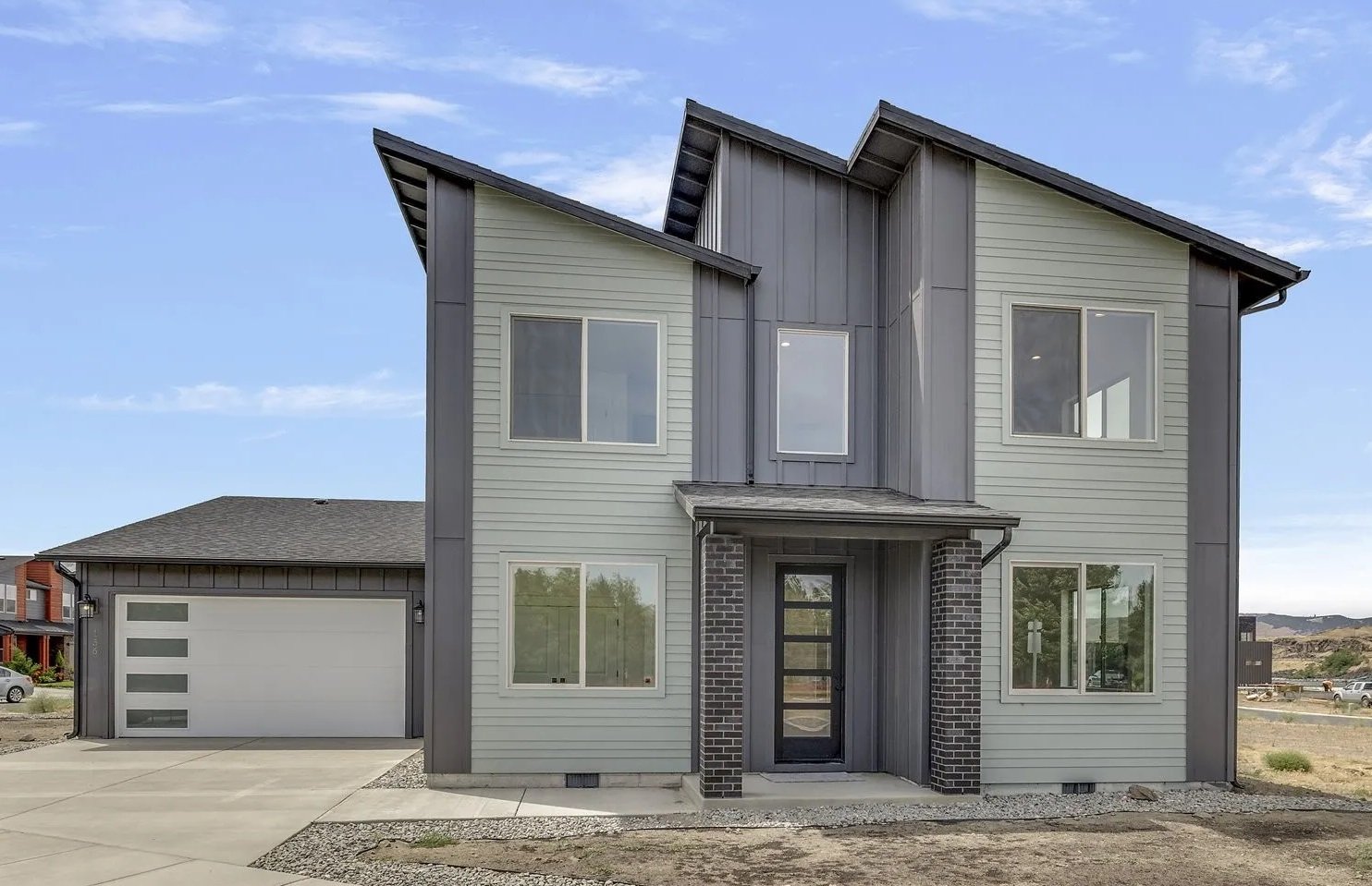 Front elevation of the Lone Pine build