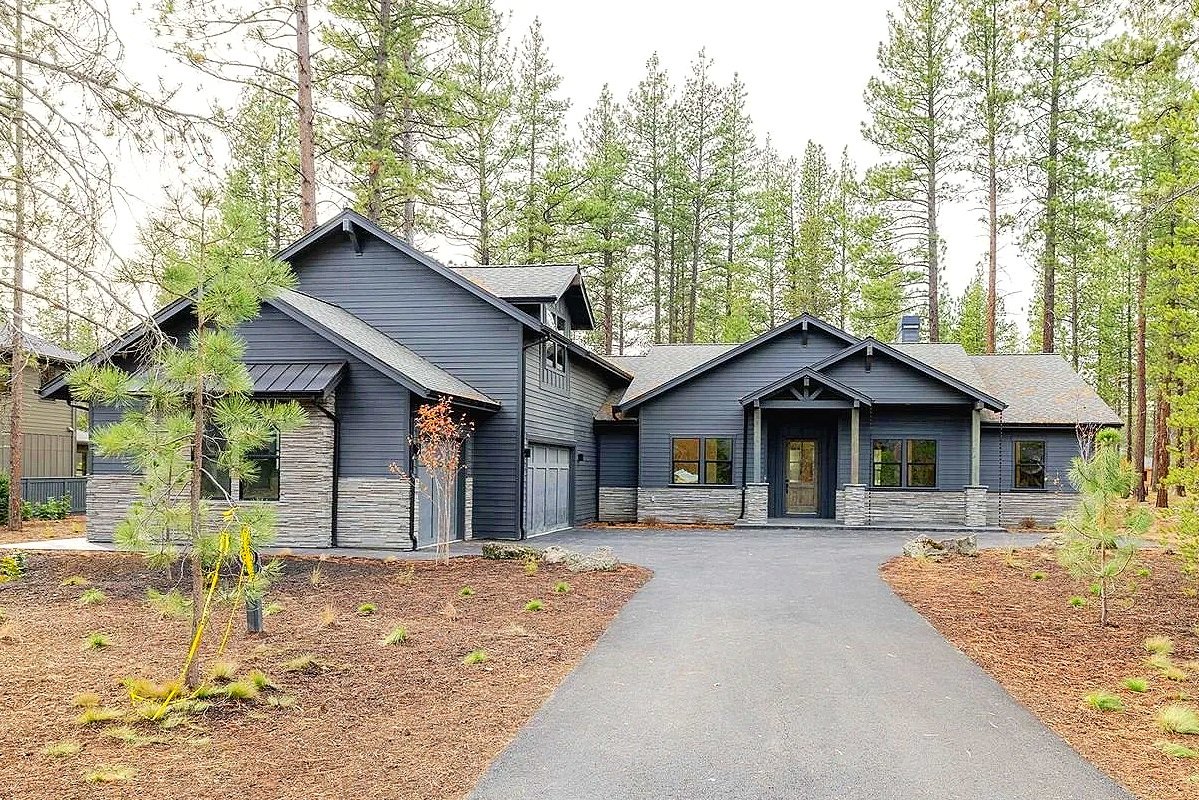 Front elevation of the Sunstone build