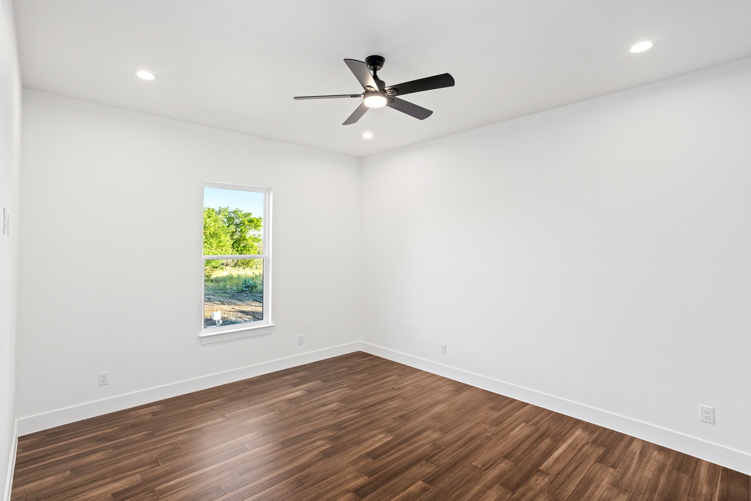 Hill Country Custom Build - Photo 26